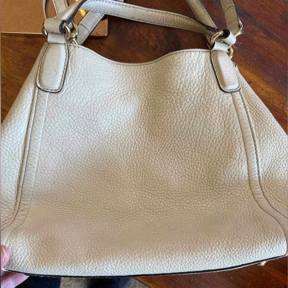Gucci SoHo Crème Shoulder Bag in EUC - Picture 13 of 15